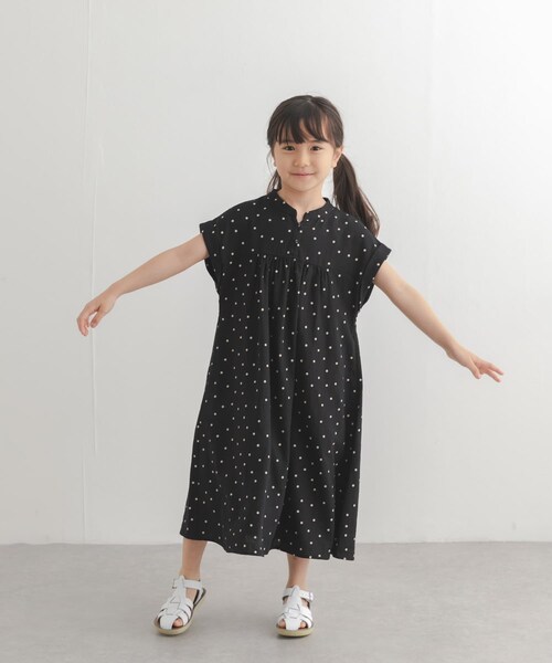 URBAN RESEARCH DOORS(アーバンリサーチドアーズ)の「『親子リンク』リネンリヨセルドットワンピース(KIDS)(ワンピース・キッズ・BLACK/NATURAL・105(100-110)/120(115-125)/135(130-140))」の21枚目の写真