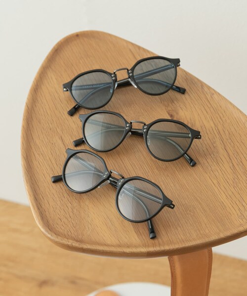 URBAN RESEARCH DOORS（アーバンリサーチドアーズ）の「クラウンパント(調光&偏光レンズ)（メガネ・メンズ・BLK/BLUE/BLK/SMOKE/BLK/GRN・-）」の20枚目の写真