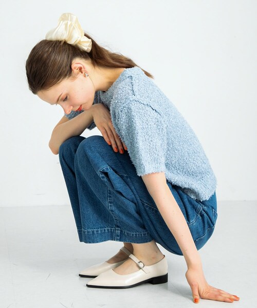 URBAN RESEARCH Sonny Label（アーバンリサーチサニーレーベル）の「シャイニーサテンフレアシュシュ（ヘアゴム・レディース・オフ/ブラック・one）」の6枚目の写真