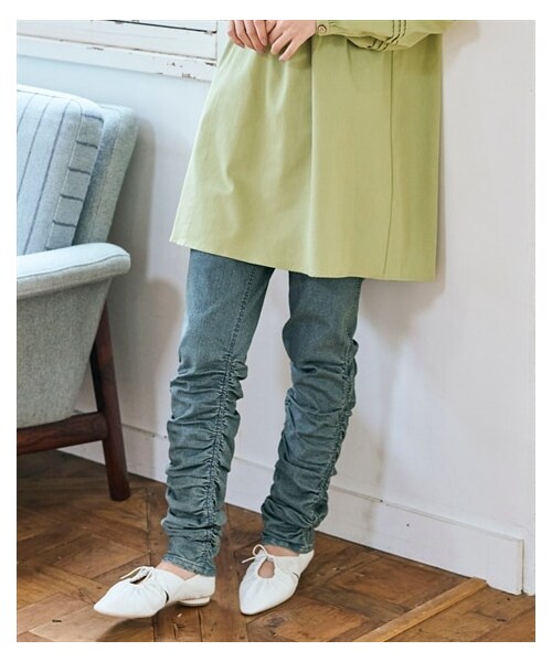 nissen（ニッセン）の「大きいサイズ　シャーリングすごのびストレッチデニムスリムパンツ（チュニック用）（ゆったりヒップ）（パンツ・レディース・オーバーダイベージュ/インディゴブルー・L/LL/3L/4L/5L/6L/8L/10L）」の8枚目の写真