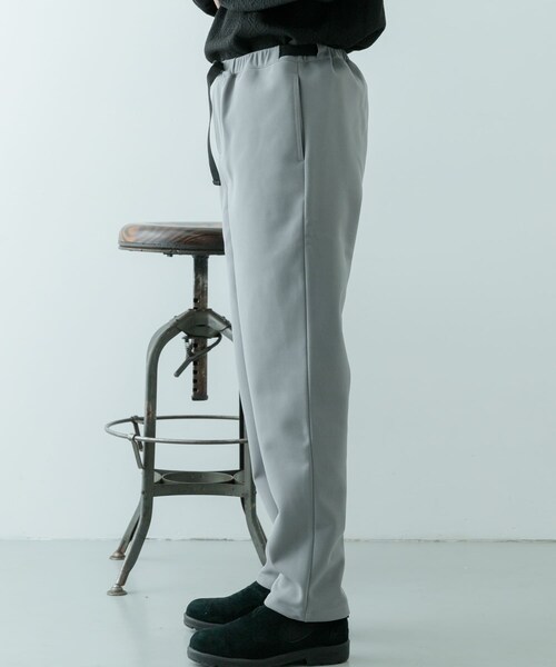 ITEMS URBANRESEARCH(アイテムズ アーバンリサーチ)の「WINDPROOF 裏フリースボンディング パンツ(その他パンツ・メンズ・GRY/KHK/BLK・M/L)」の16枚目の写真