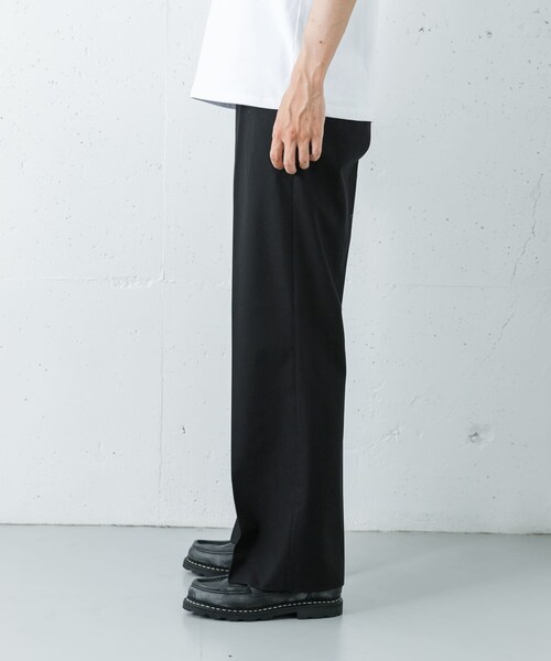 URBAN RESEARCH（アーバンリサーチ）の「MARKAWARE　WIDE STRAIGHT TROUSERS（その他パンツ・メンズ・BLACK・2/3）」の4枚目の写真