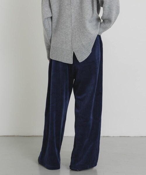 EKAL（エカル）の「ベロアストレートパンツ（その他パンツ・レディース・ネイビー/ブラック・One）」の20枚目の写真