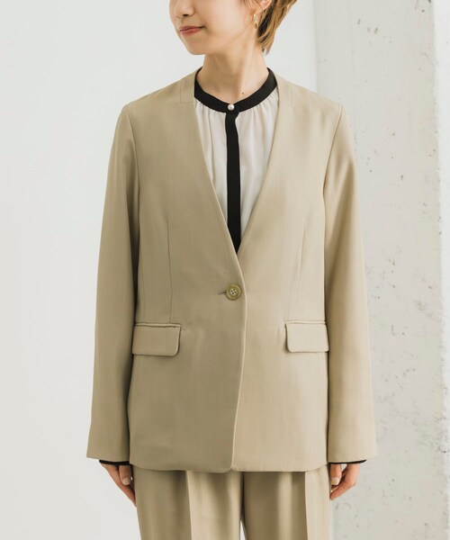 URBAN RESEARCH（アーバンリサーチ）の「ノーカラージャケット（ノーカラージャケット・レディース・BEIGE/NAVY・36/38）」の4枚目の写真