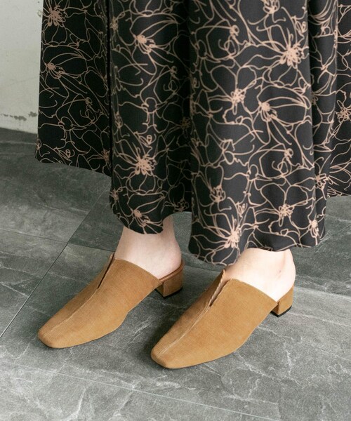 URBAN RESEARCH ROSSO（アーバンリサーチロッソ）の「センターシームミュール∴（サンダル・レディース・CHARCOAL/MUSTARD・36/37/38）」の11枚目の写真