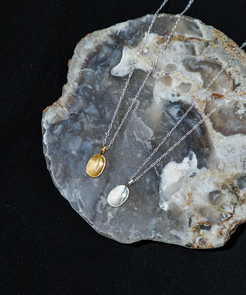 URBAN RESEARCH（アーバンリサーチ）の「decor『デコール』　Ovalcharm Longnecklace（ネックレス・レディース・GOLD/SILVER・-）」の18枚目の写真