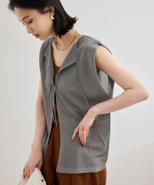ROPE'(ロペ)の「シャイニー2WAYリボンブラウス/洗える(シャツ/ブラウス・レディース・ブラック/ネイビー/シルバー・F)」の3枚目の写真