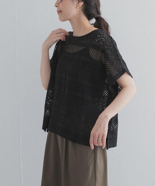 URBAN RESEARCH DOORS（アーバンリサーチドアーズ）の「クロップドレースプルオーバー（その他トップス・レディース・OFF/BLACK/BROWN・Free）」の17枚目の写真