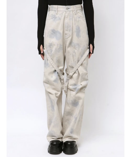 EMODA（エモダ）の「カーゴベルトルーズジーンズ（デニムパンツ・レディース・アイボリー/ブラック/アイスブルー/ベージュ/ブルー・S/M）」の2枚目の写真