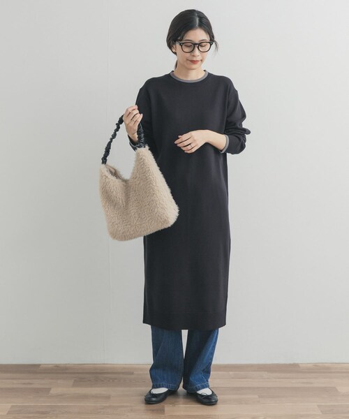 URBAN RESEARCH DOORS（アーバンリサーチドアーズ）の「バイカラーKNITワンピース（ワンピース・レディース・CHARCOAL/BLACK・Free）」の4枚目の写真