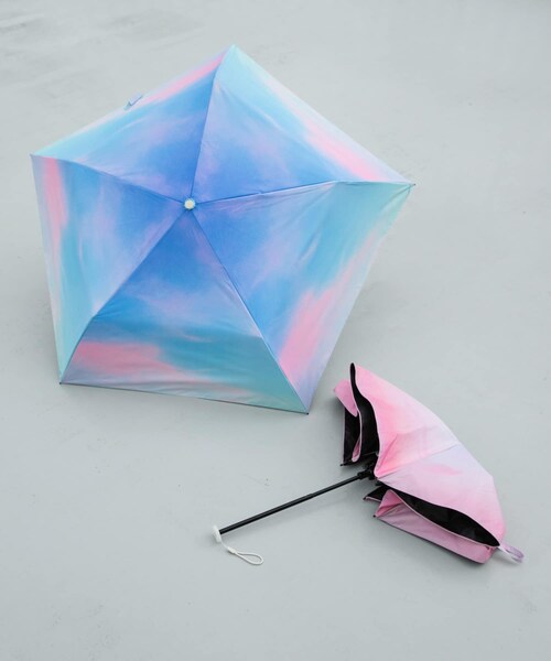 SMELLY（スメリー）の「【晴雨兼用】Wpc.　遮光軽量サンセットMINI（長傘・レディース・BLU/PNK・FREE）」の14枚目の写真