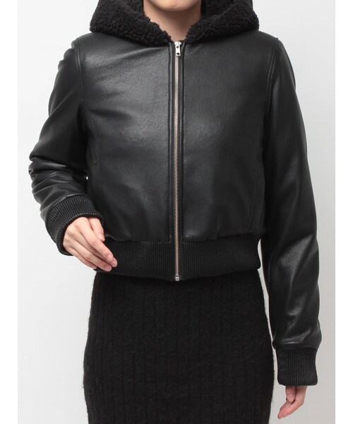 GYDA（ジェイダ）の「Hoodie Fake Leatherコート（ダウンジャケット/コート・レディース・アイボリー/ブラック/ミックス・F）」の8枚目の写真