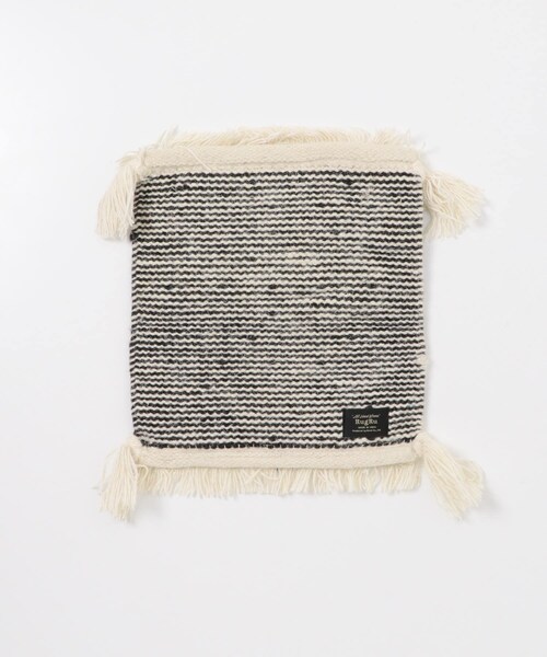 URBAN RESEARCH DOORS(アーバンリサーチドアーズ)の「RugRu TANIA Chair Rug(インテリア雑貨・メンズ・-・-)」の4枚目の写真