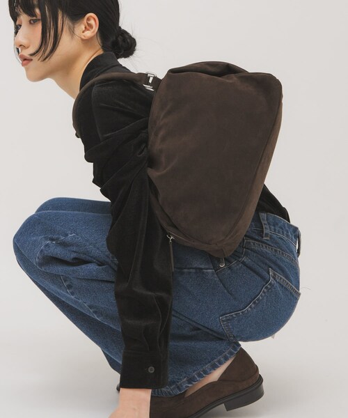 KBF（ケイビーエフ）の「ドロップファスナーデザインボストンBAG（ボストンバッグ・レディース・D.BROWN/BEIGE・One）」の4枚目の写真