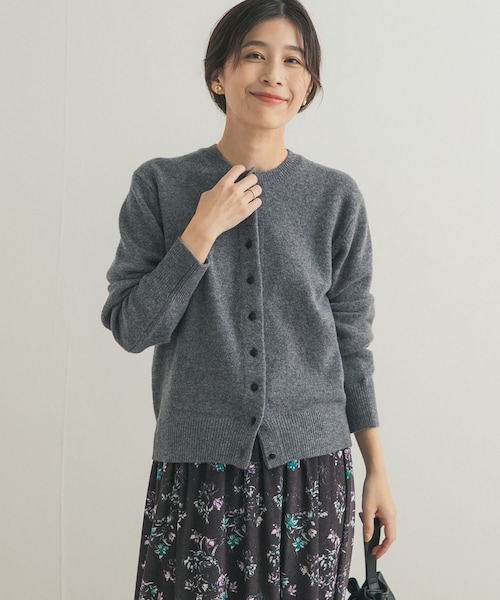 URBAN RESEARCH DOORS（アーバンリサーチドアーズ）の「ウールサテン釦コンパクトカーディガン（カーディガン/ボレロ・レディース・L/GRAY/YELLOW/TOP GRAY・M）」の2枚目の写真