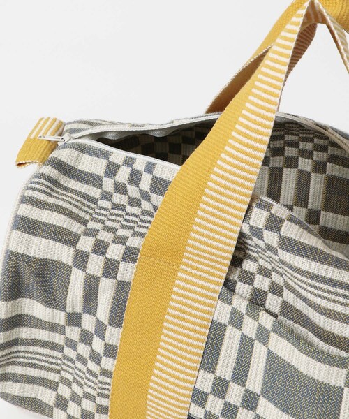 URBAN RESEARCH DOORS（アーバンリサーチドアーズ）の「JOHANNA GULLICHSEN　TUBE BAG N DORIS（トートバッグ・レディース・LEAD/BLACK・-0）」の7枚目の写真