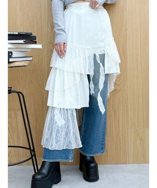 EVRIS（エヴリス）の「ミックスドッキングアシンメトリースカート（スカート・レディース・ホワイト/ミックス・F）」の2枚目の写真