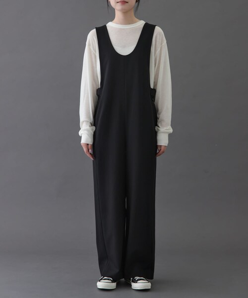 URBAN RESEARCH DOORS（アーバンリサーチドアーズ）の「FORK&SPOON　Uネックプラケットオーバーオール（ワンピース・レディース・BLACK/NAVY・1/2）」の12枚目の写真