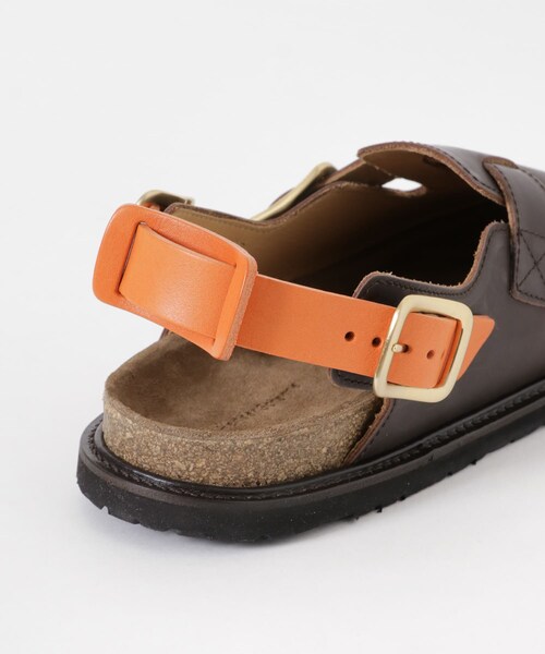 URBAN RESEARCH（アーバンリサーチ）の「Hender Scheme　chameleon crog（サンダル・メンズ・dark brown/black・5/6）」の14枚目の写真