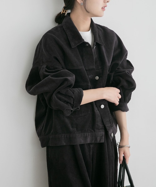 ITEMS URBANRESEARCH（アイテムズ アーバンリサーチ）の「コーデュロイジャケット（カバーオール・レディース・ECRU/CHA/CHERRY・Free）」の2枚目の写真