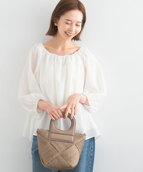 URBAN RESEARCH ROSSO（アーバンリサーチロッソ）の「2WAYオフショルブラウス（シャツ/ブラウス・レディース・white/black・FREE）」の9枚目の写真