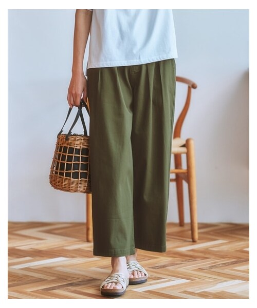 nissen（ニッセン）の「タックワイドテーパードパンツ（カーゴパンツ・レディース・ベージュ/カーキ/チャコール・M/L/LL）」の12枚目の写真