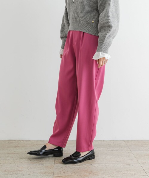 URBAN RESEARCH ROSSO（アーバンリサーチロッソ）の「F by ROSSO　サテンストレッチカーブフォルムパンツ（その他パンツ・レディース・PINK/OFF WHITE・36/38）」の12枚目の写真