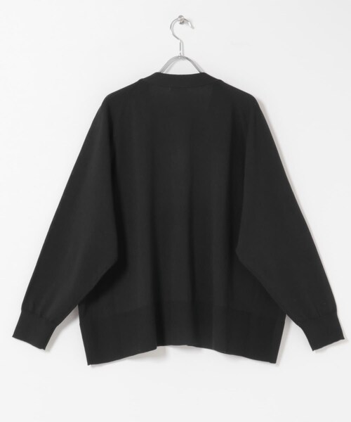 ITEMS URBANRESEARCH(アイテムズ アーバンリサーチ)の「『UVカット/洗濯可』Vネックオーバーカーディガン(楽着シリーズ)(ニット/セーター・レディース・OFF/RED/BEG/BLK・Free)」の21枚目の写真