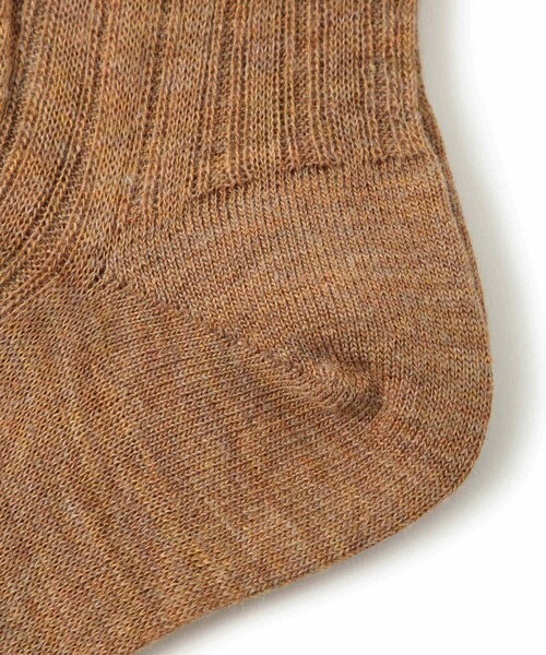 ADAM ET ROPE'(アダムエロペ)の「【R&D.M.Co-OLDMAN'S TAILOR】SOCKS(ソックス/靴下・レディース・オフホワイト/キャメル/オリーブ・F)」の21枚目の写真