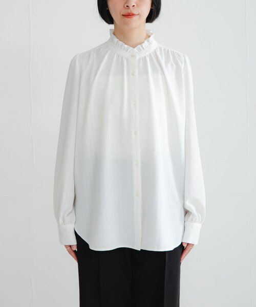 URBAN RESEARCH（アーバンリサーチ）の「ドビーストライプフリルブラウス（シャツ/ブラウス・レディース・OFF WHITE/BLACK・Free）」の13枚目の写真