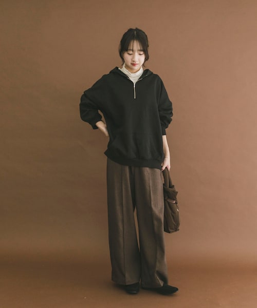ITEMS URBANRESEARCH(アイテムズ アーバンリサーチ)の「ハイヒートコットンハーフジップスウェット(パーカー・レディース・BEG/GRY/BLK・Free)」の9枚目の写真