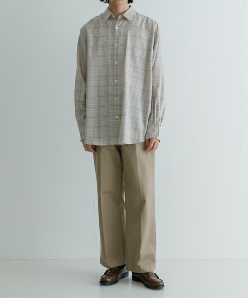 URBAN RESEARCH（アーバンリサーチ）の「MARKAWARE　COMFORT FIT SHIRTS（シャツ/ブラウス・メンズ・CHA CHK/GREIGE CHK・2/3）」の21枚目の写真