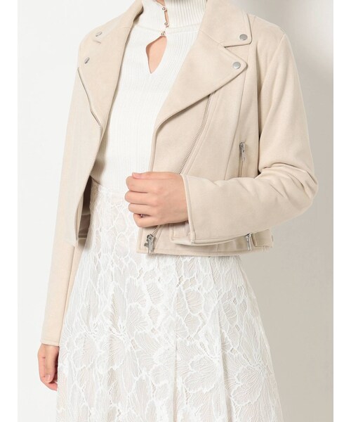 MERCURYDUO（マーキュリーデュオ）の「フェイクスエードコンパクトライダースジャケット（ライダースジャケット・レディース・ベビーピンク/ベージュ/ガーネット・F）」の2枚目の写真