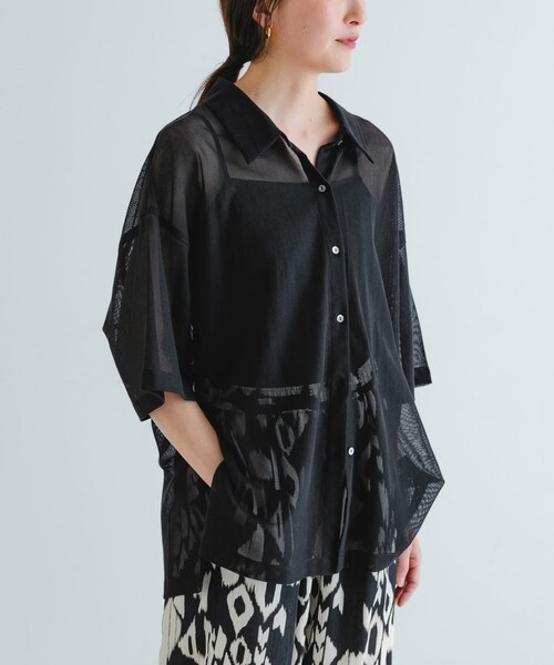 URBAN RESEARCH(アーバンリサーチ)の「コットンカラミシアーオーバーシャツ(シャツ/ブラウス・レディース・BLACK/OFF・FREE)」の21枚目の写真