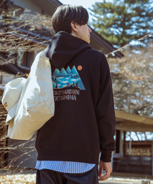 URBAN RESEARCH DOORS(アーバンリサーチドアーズ)の「TGT ロゴプリント フーディ(パーカー・メンズ・OFF/GREEN/BLACK・S/M/L/XL)」の22枚目の写真