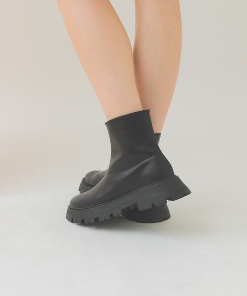 RODE SKO（ロデスコ）の「4センチオーバーソールブーツ（ブーツ・レディース・GYSH-BROWN/BLACK・36/37/38）」の19枚目の写真