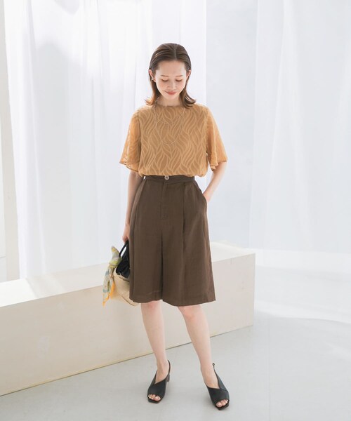 URBAN RESEARCH ROSSO（アーバンリサーチロッソ）の「セミシアーカットジャガードブラウス（シャツ/ブラウス・レディース・OFF WHITE/BLUE/BEIGE/NAVY・FREE）」の18枚目の写真