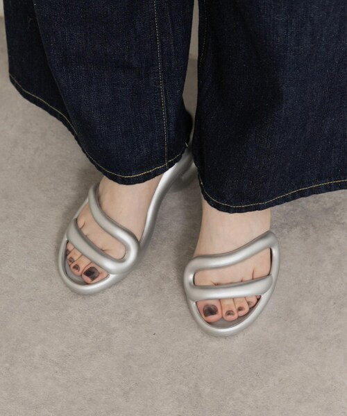 THE GOODLAND MARKET（ザグッドランドマーケット）の「CAMPER　Kobarah Bio Metallic（サンダル・レディース・045silver/046RED・37/38/39）」の15枚目の写真