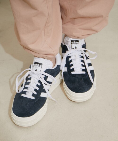 VIS(ビス)の「【adidas】GAZELLE BOLD W【WEB限定】(スニーカー・レディース・ブラック系・23.0/24.0/24.5/23.5)」の22枚目の写真