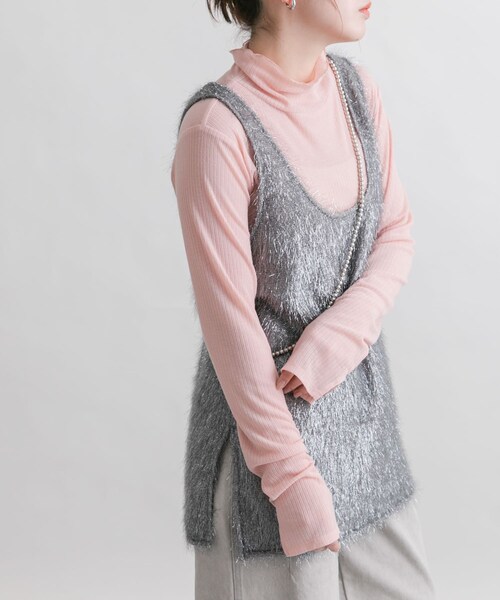 KBF（ケイビーエフ）の「グリッターフェザータンクトップ（タンクトップ・レディース・SILVER/IVORY・one）」の22枚目の写真