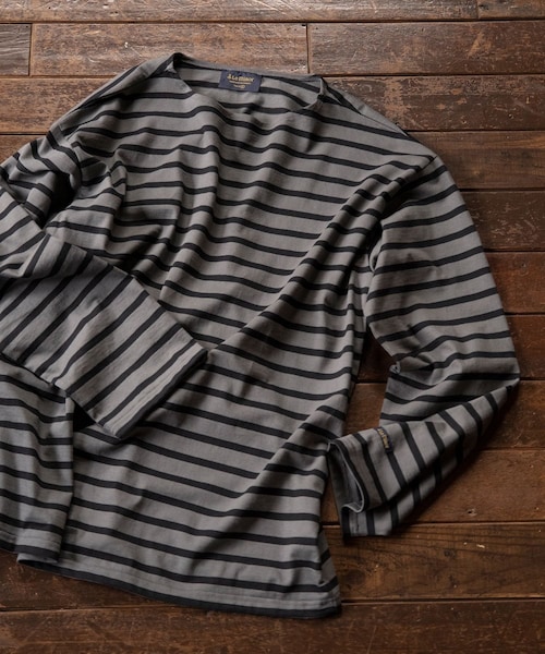 ADAM ET ROPE'(アダムエロペ)の「《別注》【Le Minor/ルミノア】 L/S SIGNATURE BASQUE(Tシャツ/カットソー・メンズ・ライトグレー/ダークブラウン/ダークブラウン系/ブラウン・L/M/S)」の4枚目の写真
