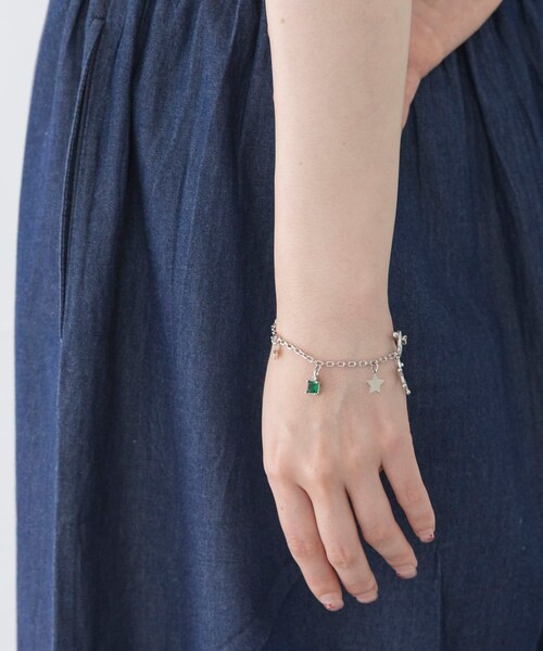 URBAN RESEARCH Sonny Label（アーバンリサーチサニーレーベル）の「カラービジュー×スターブレスレット（ブレスレット・レディース・シルバー/ゴールド・One）」の5枚目の写真