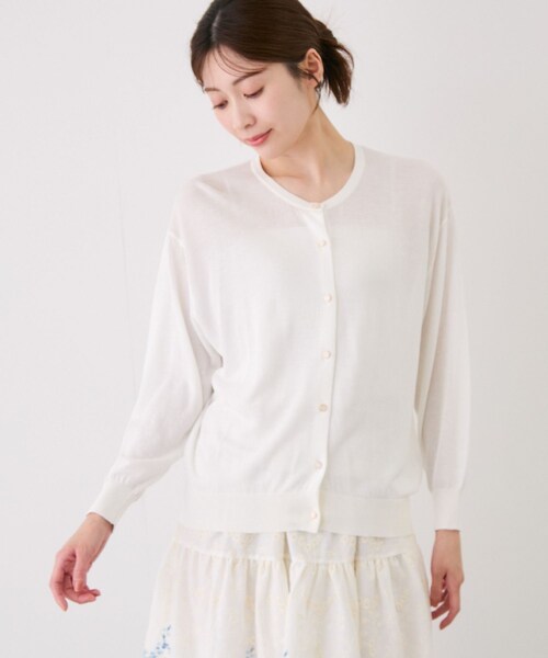 Jayro(ジャイロ)の「ドロップショルダークルーネックカーディガン(ニット/セーター・レディース・ブラック/ホワイト/ホワイト系/ネイビー/ブルー/ブルー系/オレンジ系/イエロー・M)」の15枚目の写真