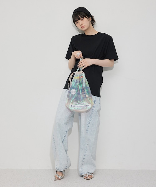 ADAM ET ROPE'(アダムエロペ)の「【公式サイト限定・一部店舗展開】【BT×ADAM ET ROPE'】SWIMMING BAG(ハンドバッグ・レディース・ブラック/ピンク・F)」の10枚目の写真