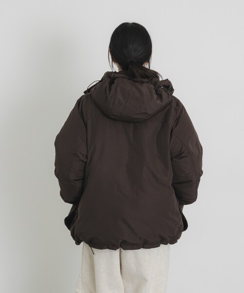 EKAL（エカル）の「『UR TECH』中綿フードジャケット（その他アウター・レディース・ダークブラウン/チャコール・one）」の17枚目の写真