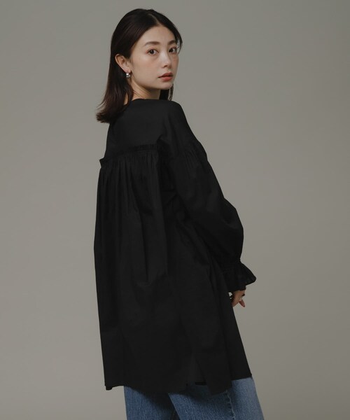 URBAN RESEARCH Sonny Label（アーバンリサーチサニーレーベル）の「コットンギャザーチュニック（チュニック・レディース・クリーム/ブラック/ブルー・FREE）」の20枚目の写真