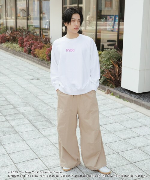 SENSE OF PLACE by URBAN RESEARCH(センスオブプレイスバイアーバンリサーチ)の「NYBG クルーネックルーズスウェットA(スウェット・メンズ・GREEN/WHITE/BLACK・M/L)」の17枚目の写真