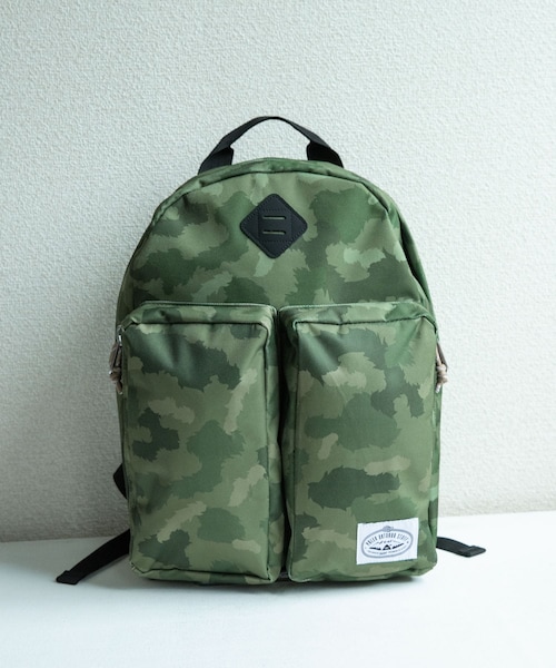 URBAN RESEARCH Sonny Label（アーバンリサーチサニーレーベル）の「POLER　DAYPACK2.0（バックパック/リュック・メンズ・BLACK/CAMO・One）」の2枚目の写真