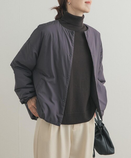 URBAN RESEARCH DOORS(アーバンリサーチドアーズ)の「『UR TECH』撥水ポケッタブル中綿ブルゾン(ブルゾン・レディース・GREIGE/CHARCOAL/BLACK・Free)」の20枚目の写真