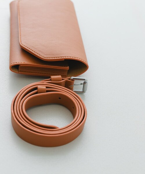 RODE SKO（ロデスコ）の「『MADE IN JAPAN』 ウエストポーチベルトバッグ（ボディバッグ/ウエストポーチ・レディース・BLACK/CAMEL/OFF・One）」の21枚目の写真